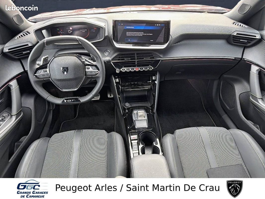 PEUGEOT 2008 Hybrid 145 e-DCS6 GT (image 8)