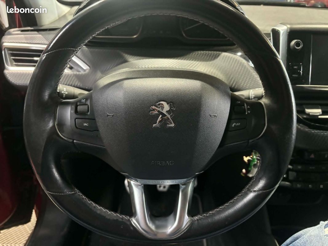 PEUGEOT 208 1.6 BlueHDi 100ch SS BVM5 Féline/2 eme Main/ Distri OK (image 37)