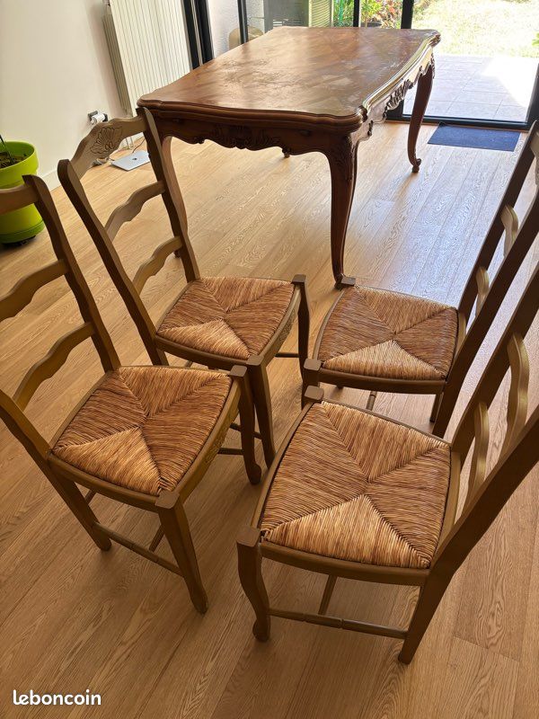 Table de salon extensible en bois et 4 chaises (image 3)