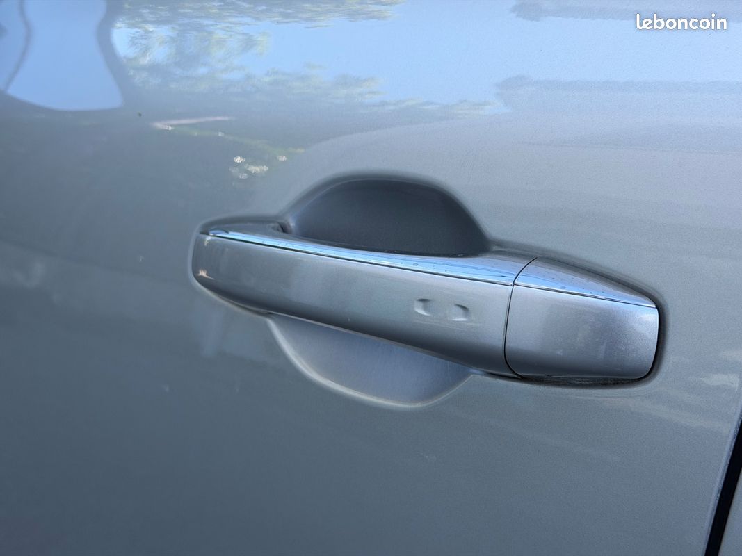 RENAULT MEGANE IV BERLINE BUSINESS MEGANE 4 1.5 Blue dCi 115 - GPS - RADARS - CLIM AUTO (image 26)