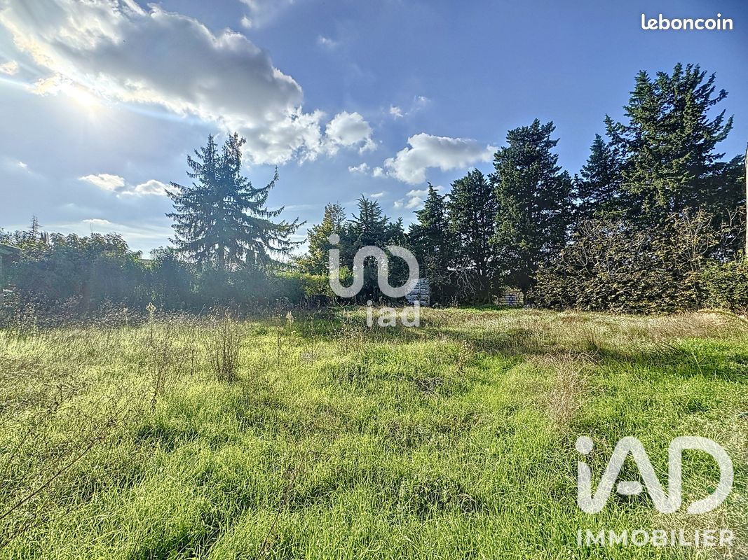 Terrain 702 m² · à Velleron · 702 m² · 207 000 €