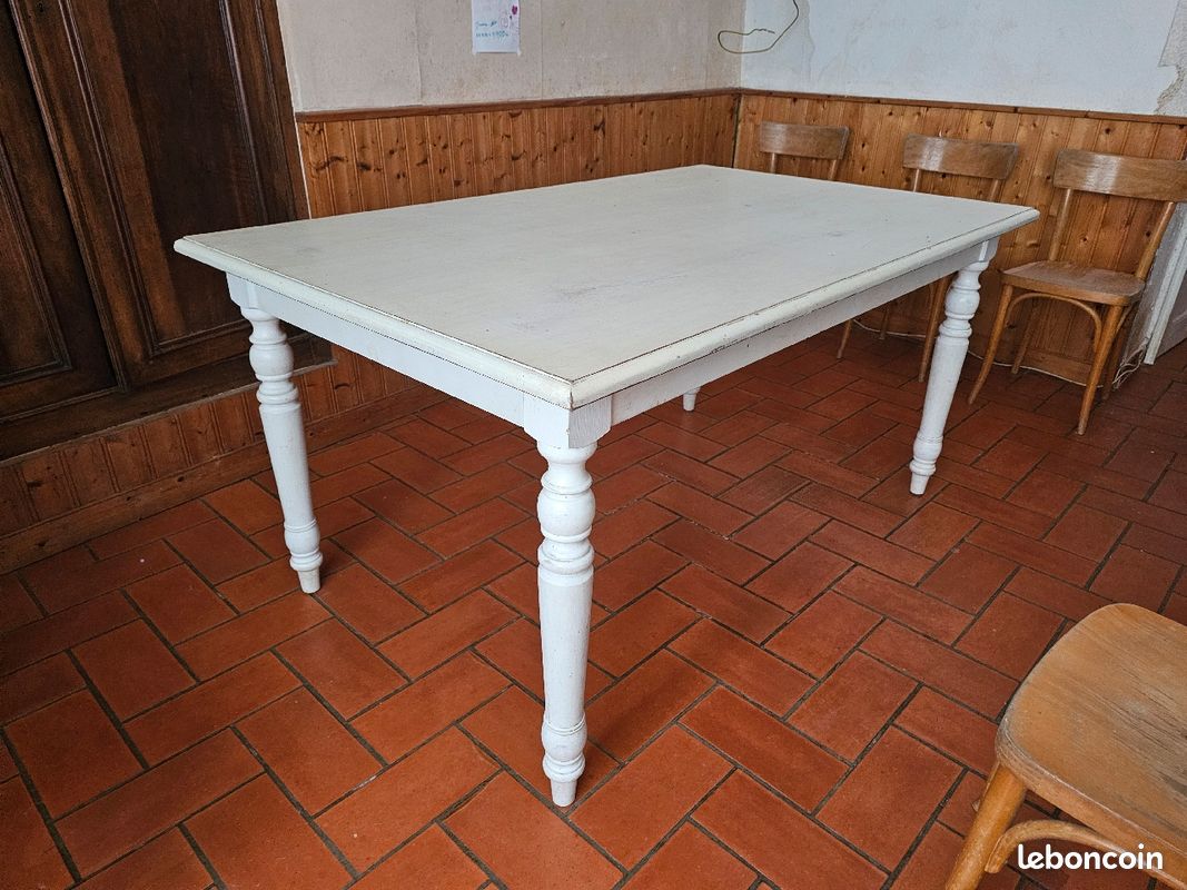 Table à manger (image 1)