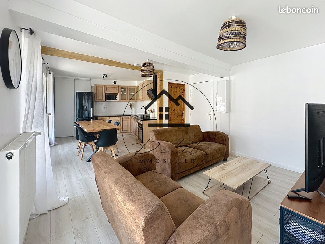 Appartement 4 pièces 75 m² · à Clermont · 75 m² · 1 150 €