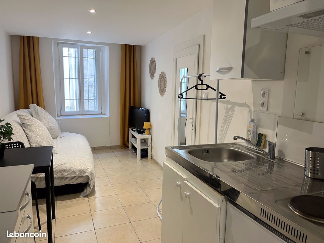 Appartement 1 pièce 14 m² · à La Seyne-sur-Mer · 13,7 m² · 470 €/mois
