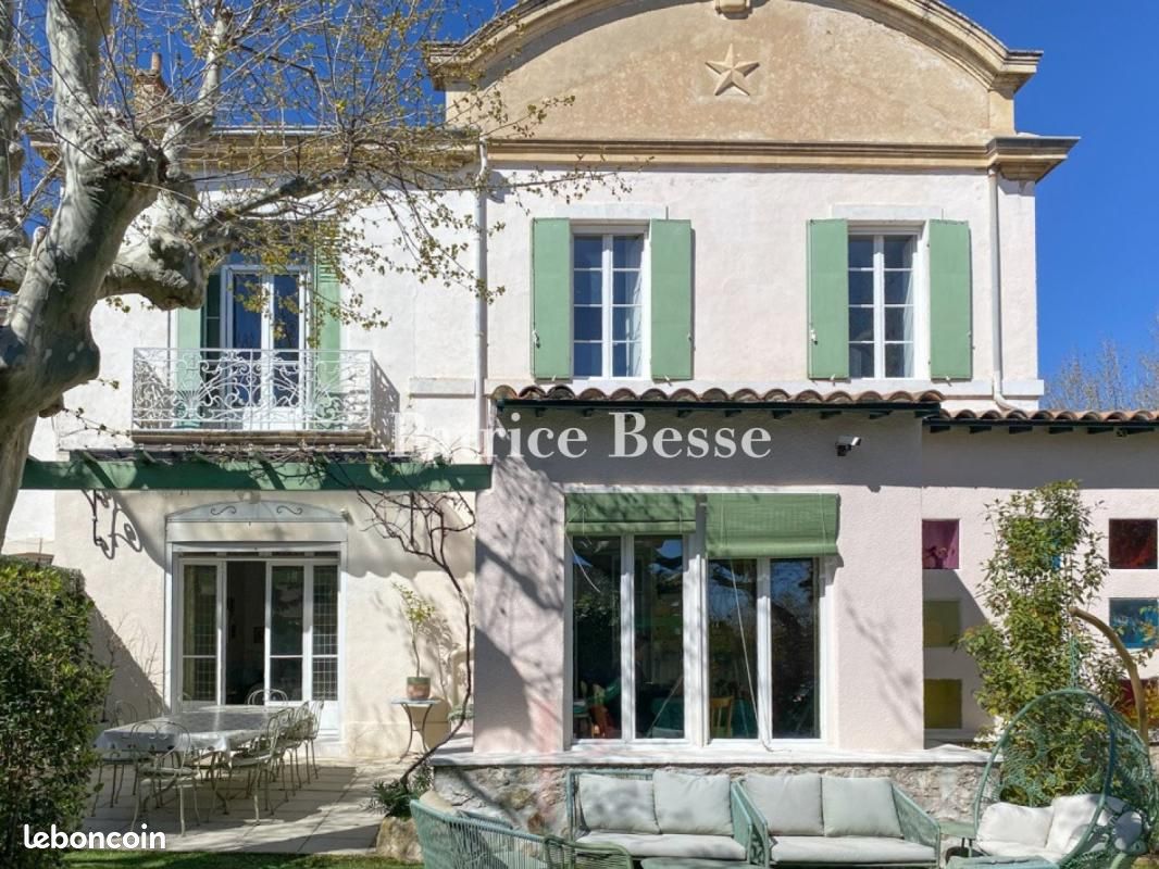 Maison 8 pièces 288 m² · à Marseille · 288 m² · 1 090 000 €
