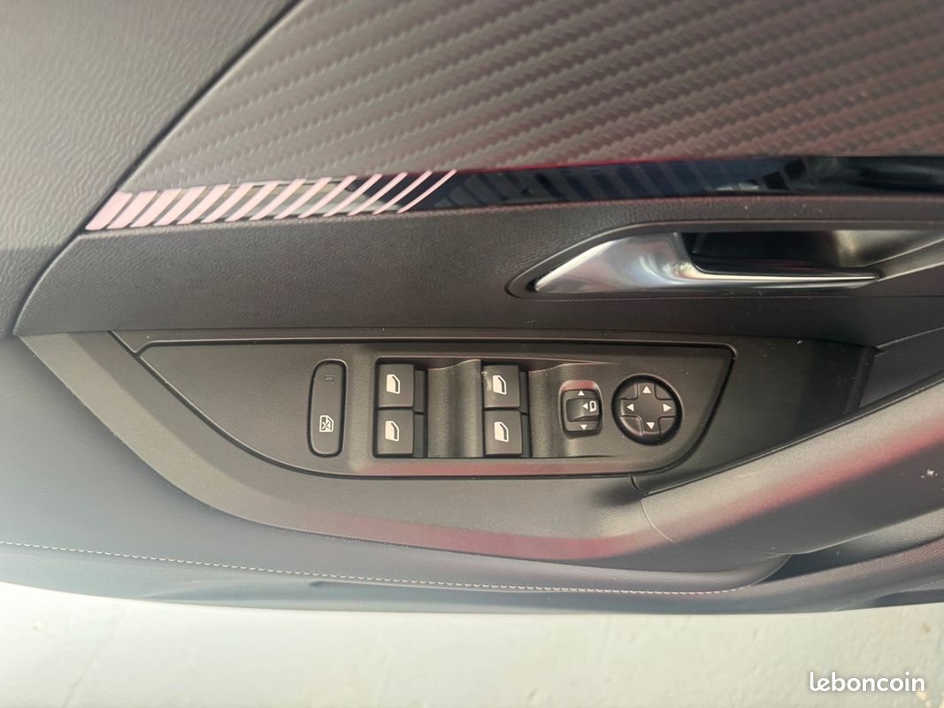 Peugeot 2008 Nouveau 100ch BVM6 Allure *PRIX HORS TAXE Affiché* EXPORT 2025 22461KM (image 11)