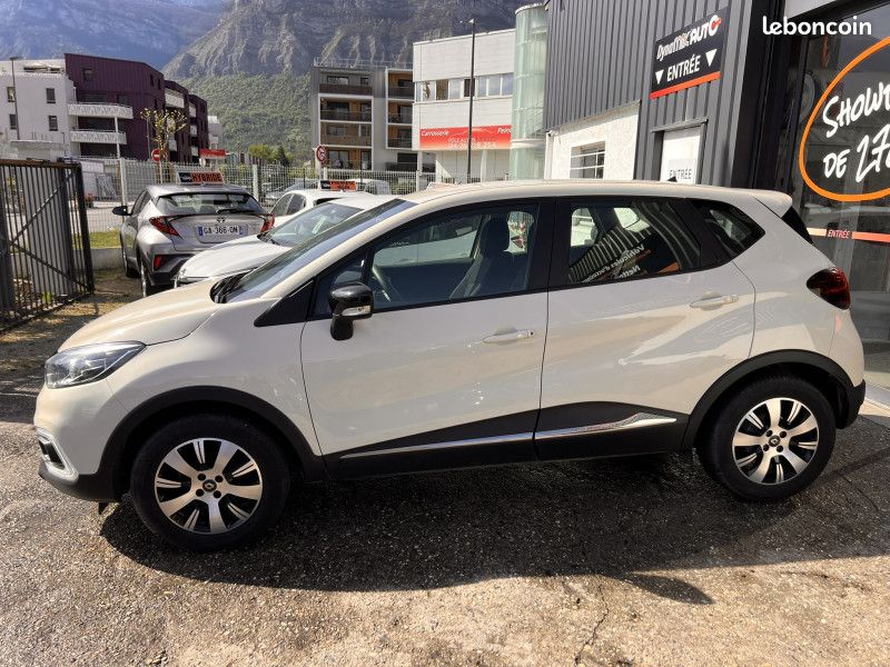 Renault CAPTUR 0.9 TCE 90CH BUSINESS - 19 (image 4)