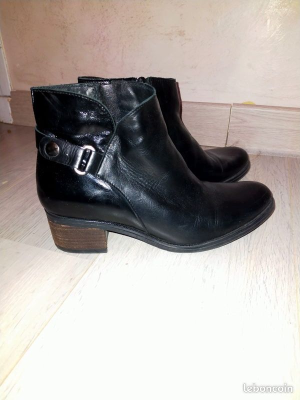 Bottines pointues noires (image 1)