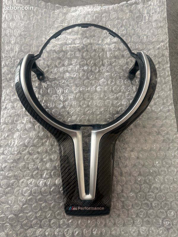 BMW Insert volant en carbone MPerformance pour BMW série F F01 F02 F03 F07 F10 F11 F12 F13 F18 F20 F21 F22 F25 F30 F31 F32 F33 F34 F35 F36 F45 F15 X3 X4 X5 (image 1)