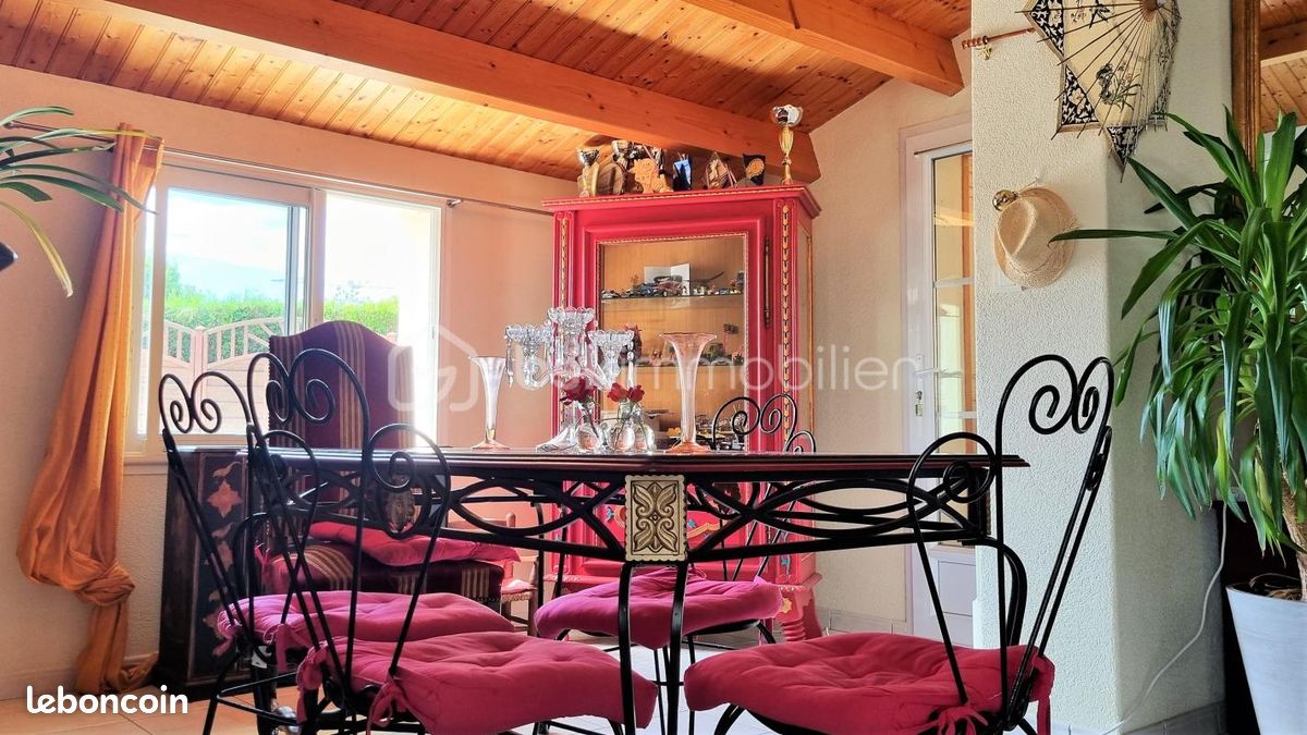 Maison 5 pièces 102 m² · à Saint-Julien-des-Landes · 102 m² · 287 000 €