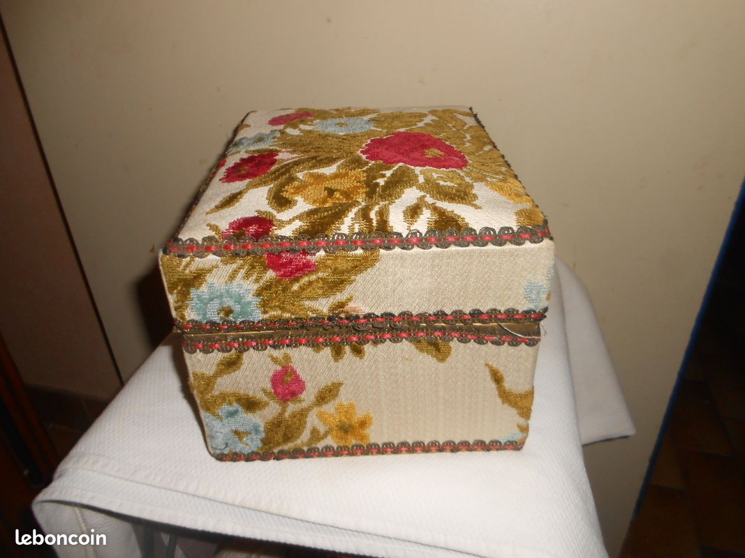 Boite /Coffre en carton recouvert de tissu (mirza4) (image 3)