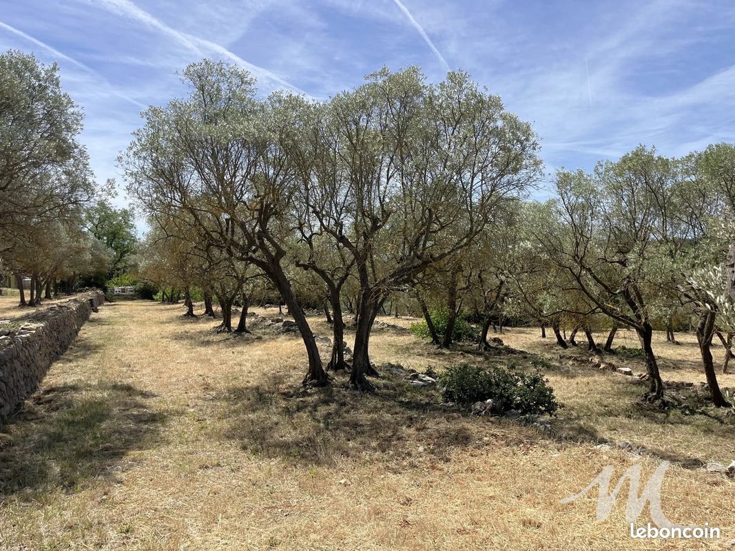 Terrain 4927 m² · à Varages · 4 927 m² · 249 000 €