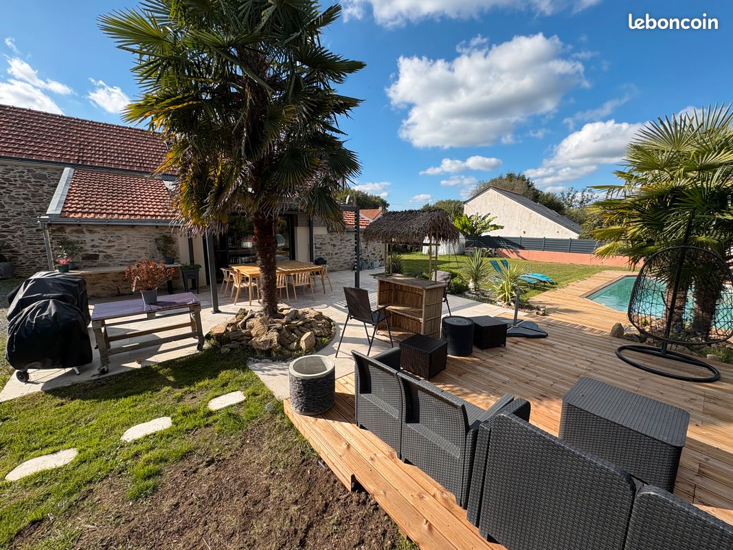 Maison 6 pièces 200 m² · à Saint-Étienne-de-Montluc · 200 m² · 549 500 €