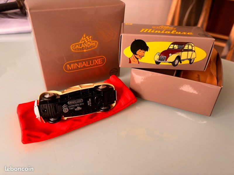Miniature MINIALUXE Paris Citroën 2CV Camionnette échelle 1/43, Grise, édition Limitée 500 Pcs