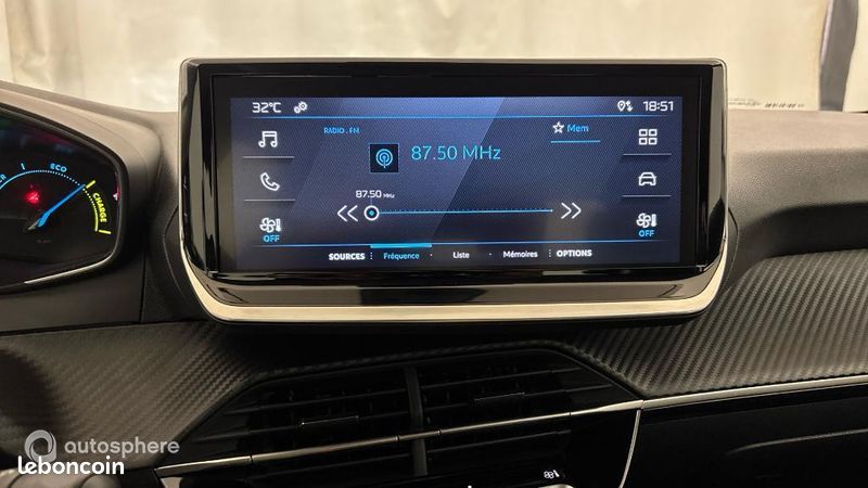 Peugeot 208 1.2 Hybrid 100ch Active e-DCS6 (image 18)