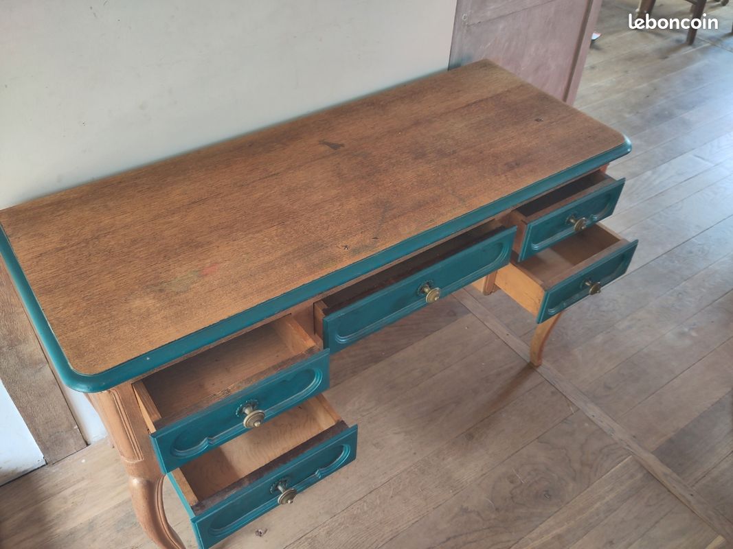 Bureau à tiroirs (image 2)