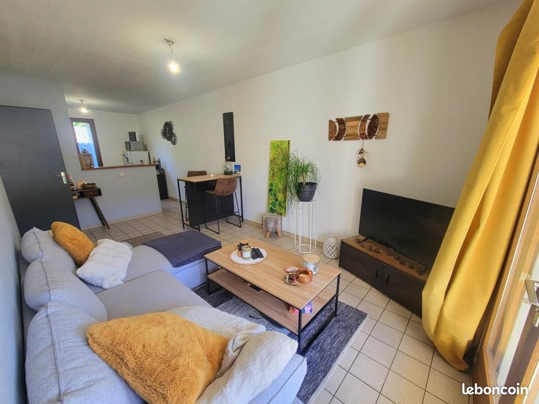 Maison 3 pièces 70 m² · à Saint-Laurent-du-Pape · 70 m² · 125 000 €
