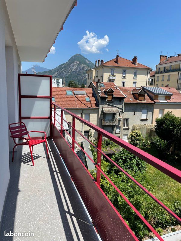 Appartement 1 pièce 32 m² · à Grenoble · 32 m² · 690 €