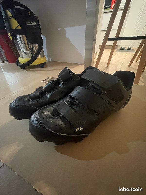 Chaussure pour pédale auto (image 1)