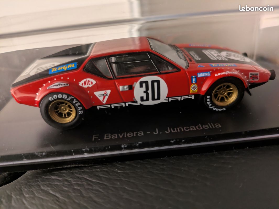 RENAULT TWINGO I Rouge PROMOTIONNEL SOLIDO 1:43 de reference