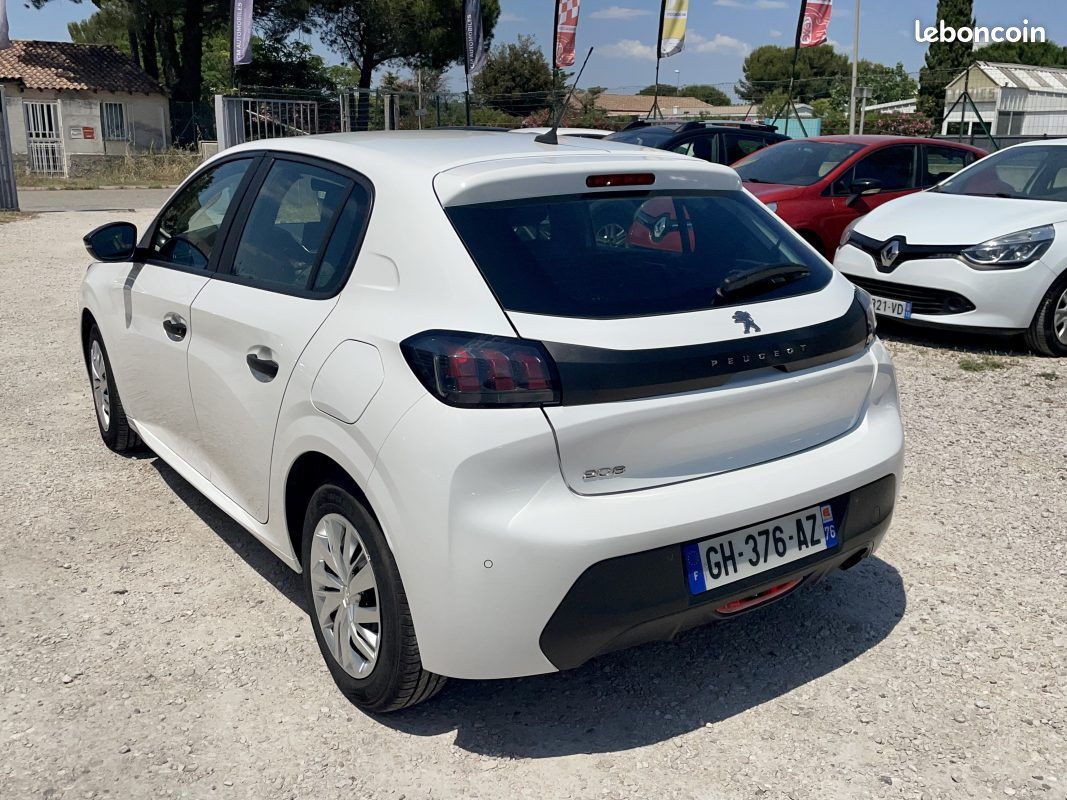 Peugeot 208 ii 1.2 puretech 75 cv 2 places (image 4)