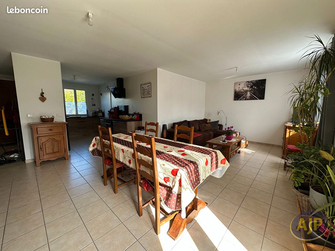 Maison 5 pièces 99 m² · à Montils · 99 m² · 189 990 €