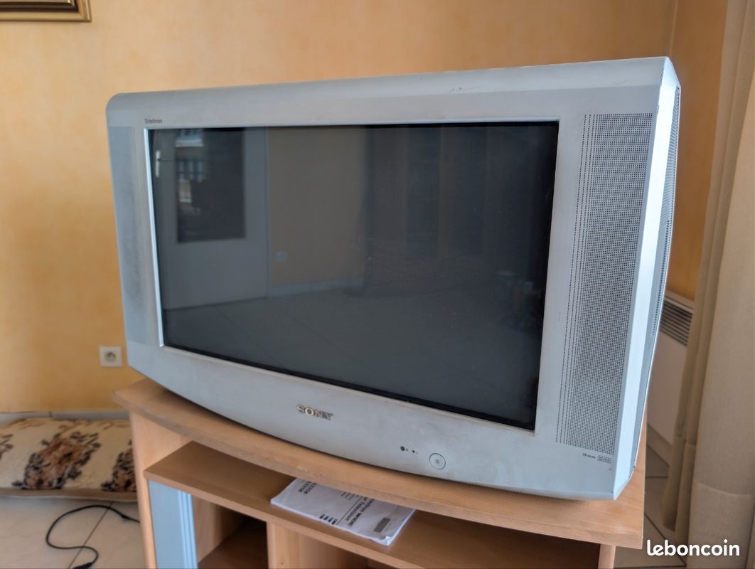 Télévision cathodique 81cm Sony Trinitron (image 1)