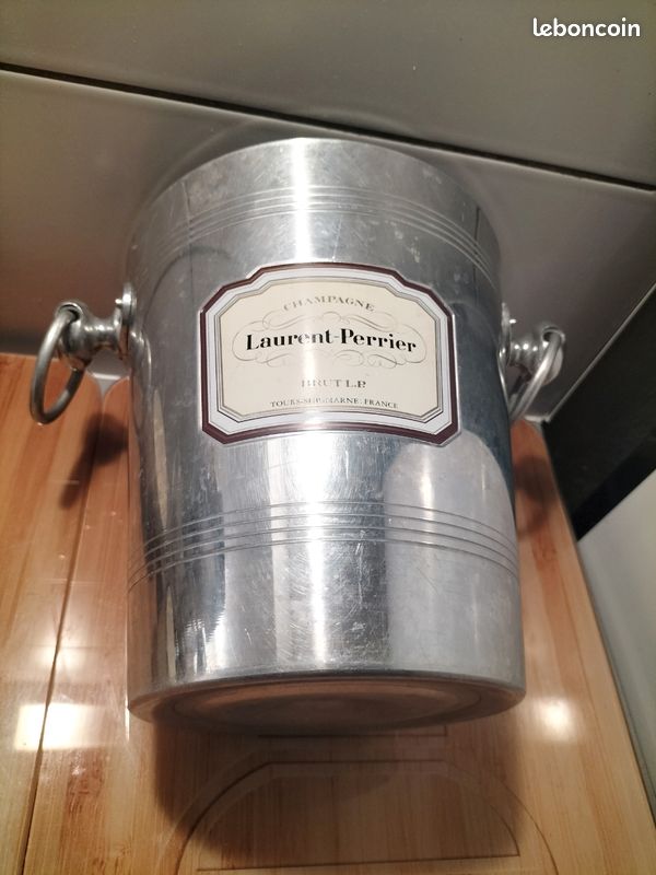 Seau vintage Veuve Laurent Perrier Tours Sur Marne Près De Reims