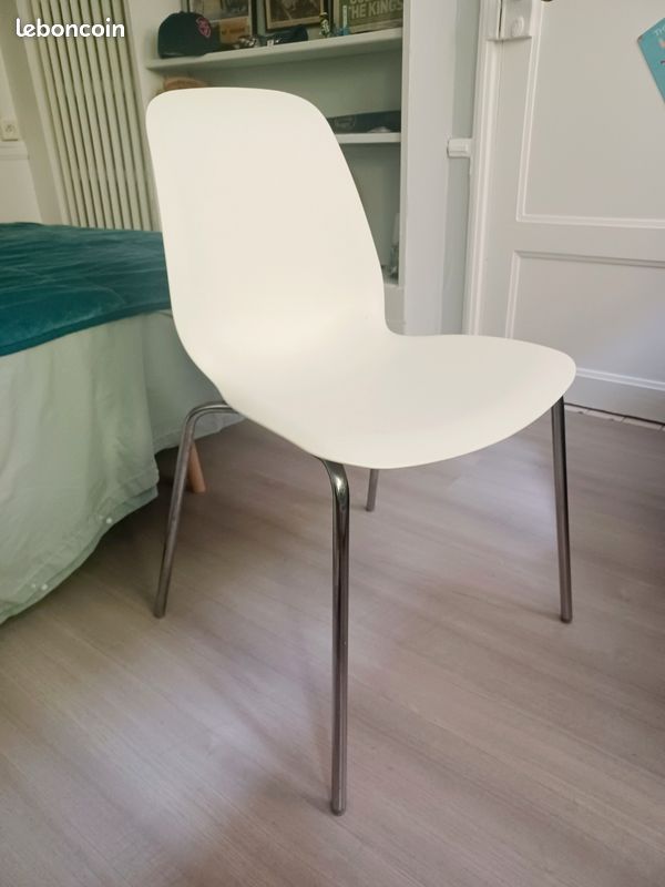 Lot de 4 chaises blanches de cuisine (image 1)