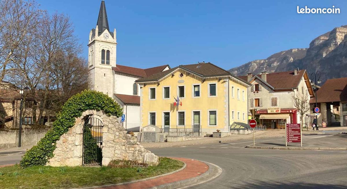 Parking/box Collonges-sous-Salève · 15 000 €
