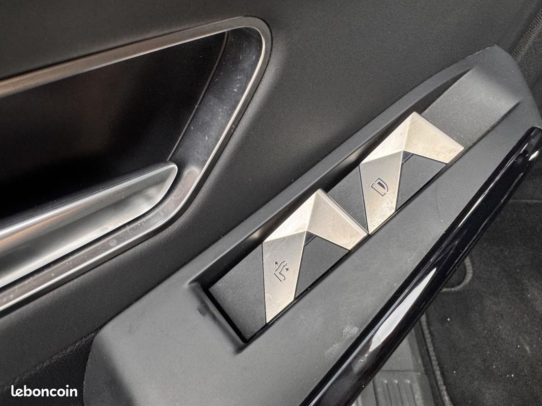 Ds ds 7 crossback 1.6 puretech 180 grand-chic eat bva (image 23)