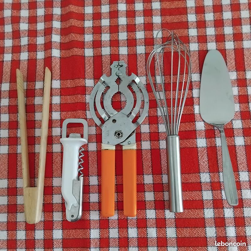 Petits ustensiles de cuisine (image 1)