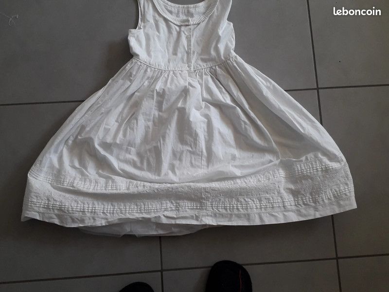 Robe de cérémonie blanche (image 8)