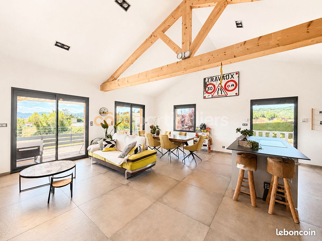 Maison 7 pièces 178 m² · à Le Monteil · 178 m² · 358 000 €