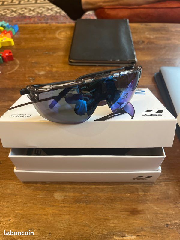 Lunette connectée EVAD spectron Julbo Équipements vélos