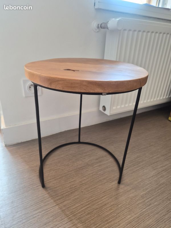 Table d'appoint (image 1)