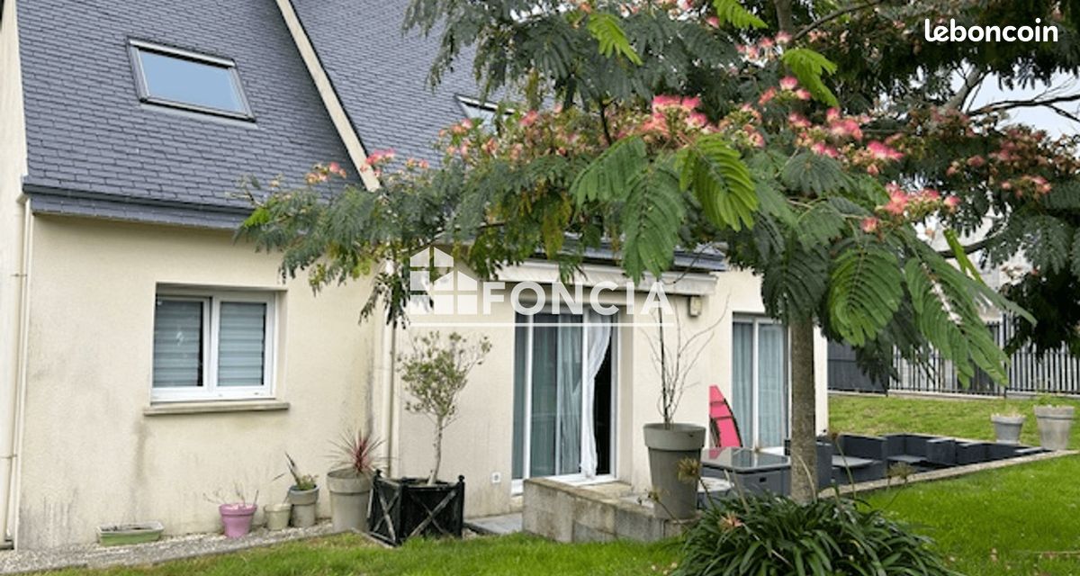 Maison 6 pièces 170 m² · à Pluguffan · 170,1 m² · 1 100 €/mois