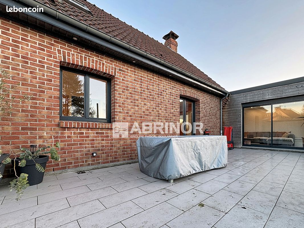 Maison 4 pièces 96 m² · à Genech · 96 m² · 362 000 €