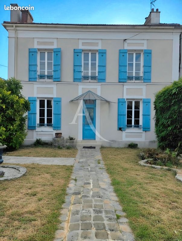 Maison 7 pièces 196 m² · à Villenoy · 196 m² · 399 990 €