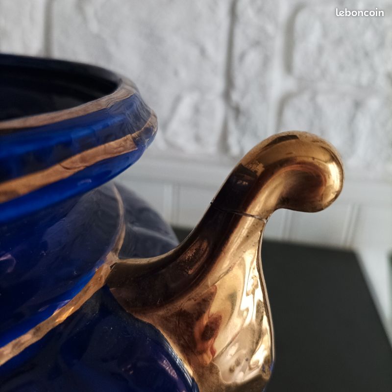 Vase (image 3)