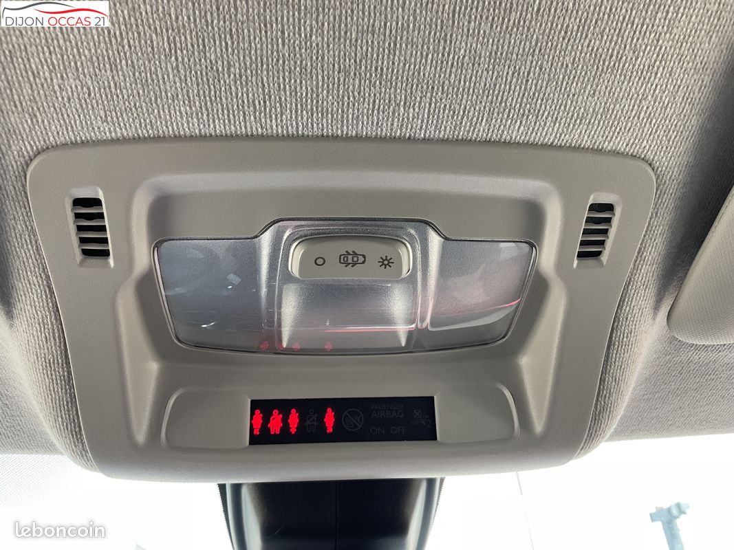 CITROEN C3 C3 BlueHDi 100 SS BVM6 Graphic (image 25)