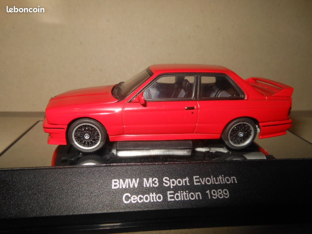 Cadre Photo BMW M3 E30 échelle 1/43 - 7 Photos - Bois - Voiture Miniature