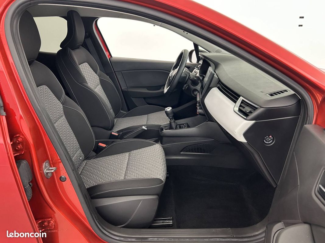 RENAULT Clio Blue dCi 100 Evolution (image 14)