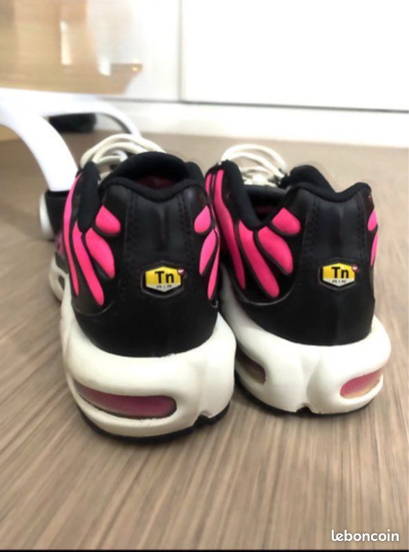 Et Blanche Nike Tn Requin Rose Rose Tn Requin Noir Pas Cher Tn