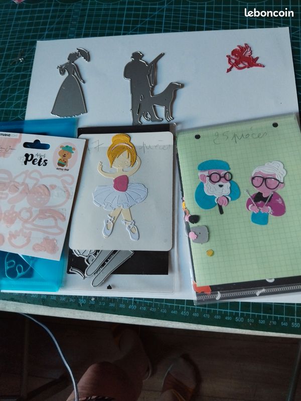 Lots de matrices de scrapbooking (image 1)