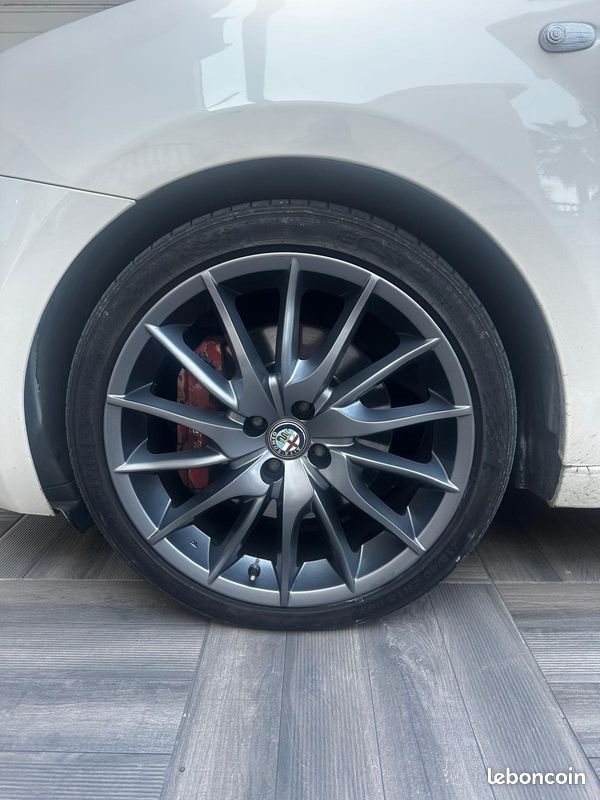 ALFA ROMEO MiTo 1.4 170ch Quadrifoglio Verde - 2010 - 182 000 km (image 17)