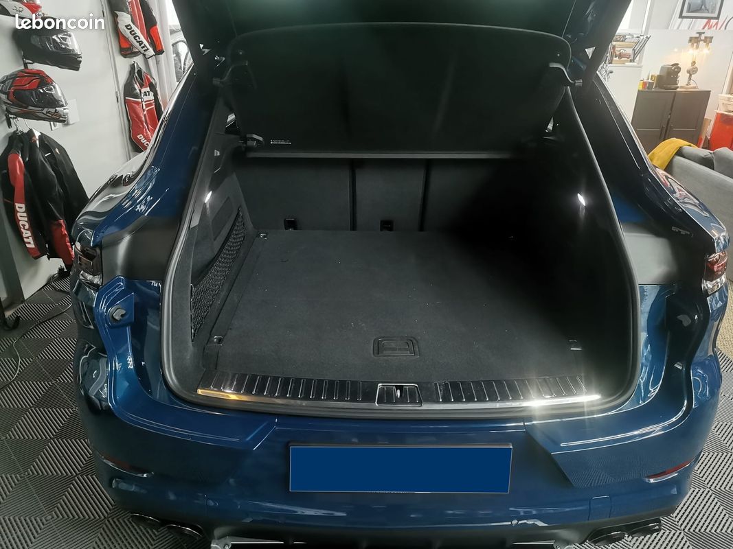 Porsche Cayenne Coupé 3.0 V6 TURBO HYBRIDE Toit panoramique Caméra 360 ° (image 4)