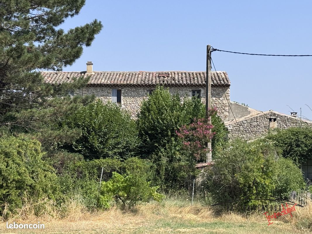 Maison 7 pièces 140 m² · à Crestet · 140 m² · 249 000 €