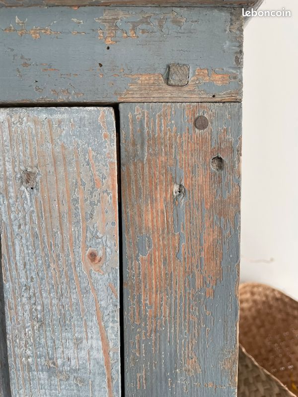 Vestiaire ancien en bois (image 9)