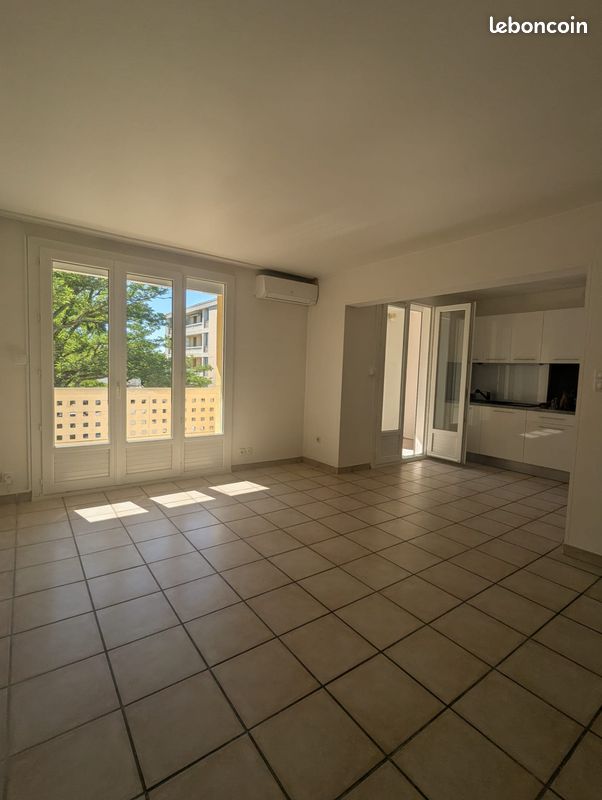 Appartement 3 pièces 56 m² · à Avignon · 56 m² · 780 €